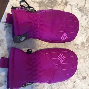 Columbia One Size Infant thumbless Mittens